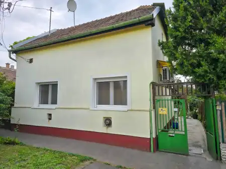 Eladó házrész, Budapest, XV. kerület 3 szoba 69 m² 49 M Ft