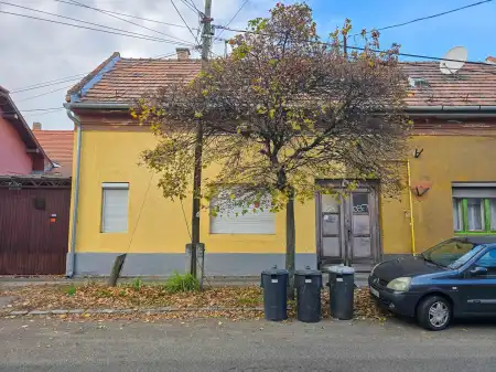 Eladó házrész, Budapest, XV. kerület 1 szoba 32 m² 35.7 M Ft