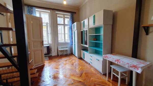 eladó téglalakás, Budapest, VI. kerület